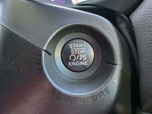 Used 2020 Jeep Renegade Sport w/ Sport Appearance Group image 26