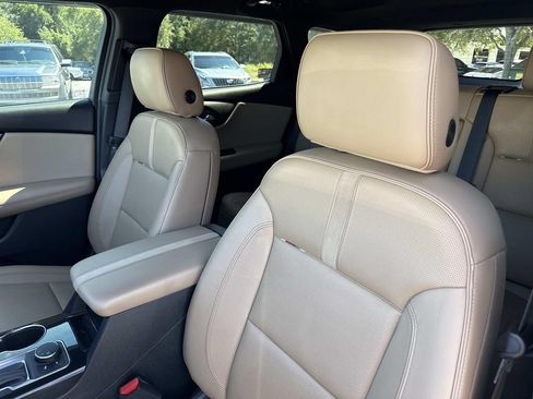 Used 2020 Chevrolet Blazer Premier w/ Driver Confidence II Package FWD image 21