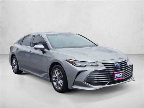 Used 2022 Toyota Avalon XLE w/ Moonroof Package FWD image 7