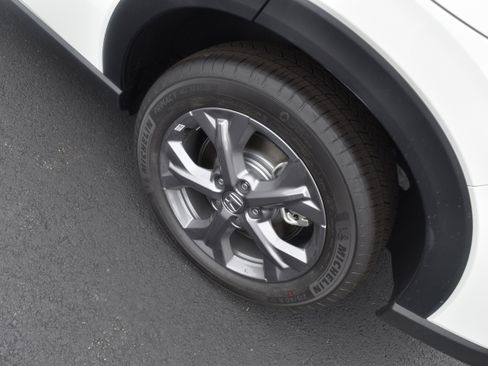 New 2026 Honda HR-V LX image 9