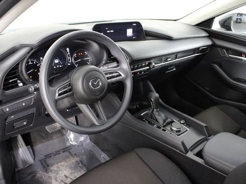 Used 2022 MAZDA MAZDA3 Sedan image 19