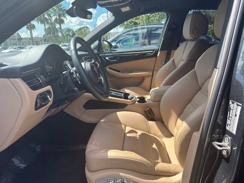 Certified 2026 Porsche Macan S AWD/4WD image 5