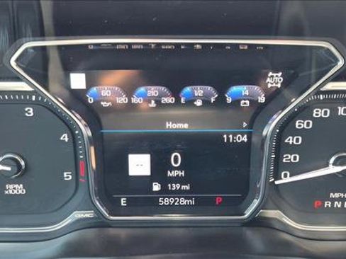 Used 2020 GMC Sierra 2500 Denali w/ Denali Ultimate Package AWD/4WD image 14