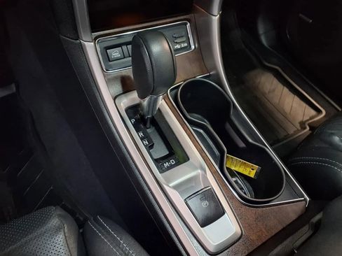 Used 2022 Subaru Ascent Touring image 28