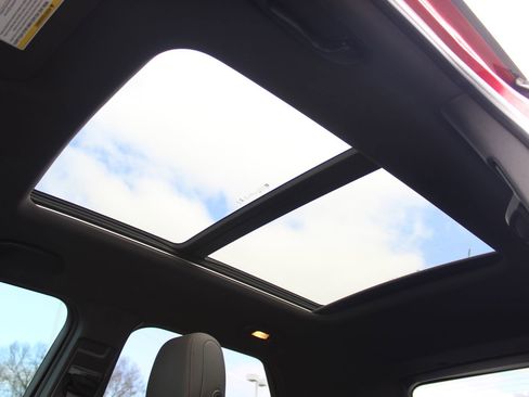 Used 2021 Chevrolet TrailBlazer RS w/ Sun and Liftgate Package image 22