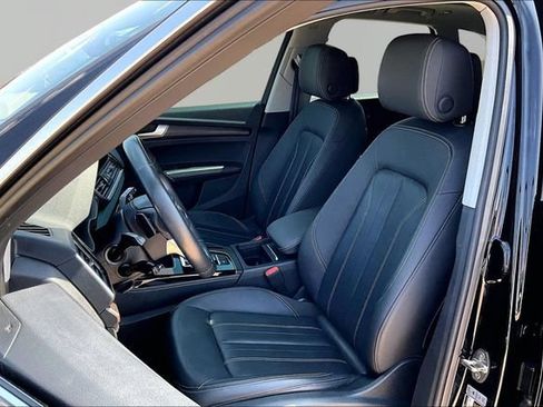 Used 2021 Audi Q5 2.0T Premium Plus w/ Premium Plus Package AWD/4WD image 26