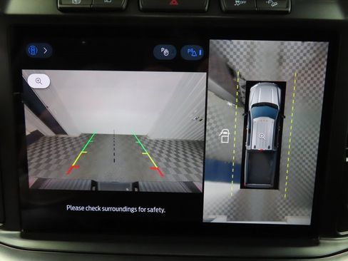 Used 2024 Ford F450 Lariat w/ Chrome Package image 17