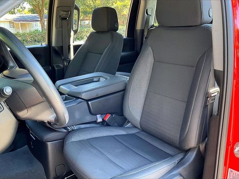 Used 2025 Chevrolet Silverado 2500 Custom w/ Custom Convenience Package image 18