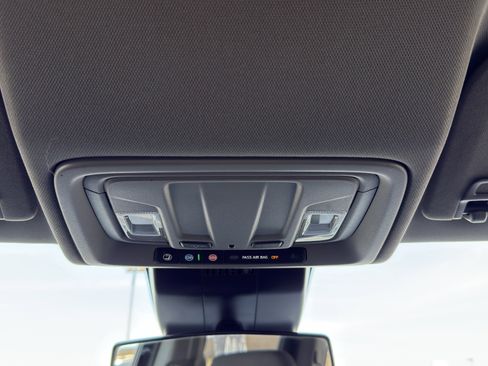 Used 2023 Chevrolet Silverado 1500 LT image 33