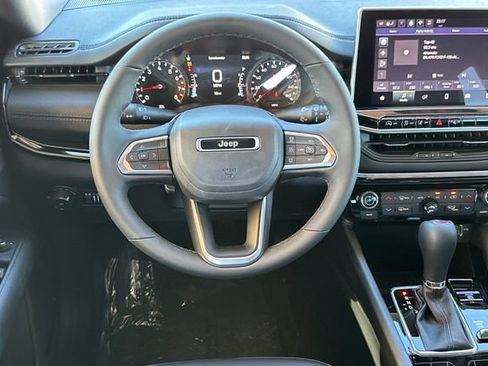 New 2026 Jeep Compass Limited AWD/4WD image 15