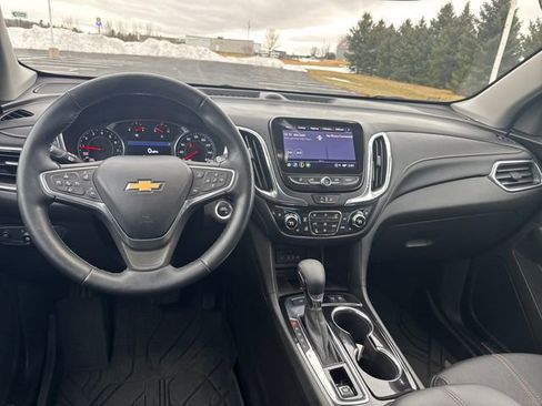 Used 2023 Chevrolet Equinox Premier image 14