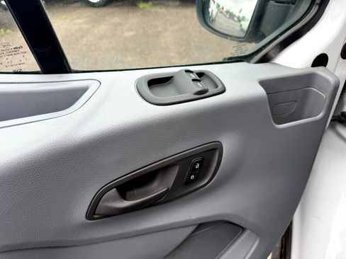 Used 2019 Ford Transit 250 130 Low Roof w/ Exterior Upgrade Package image 10