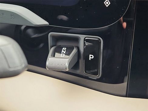 Certified 2025 Porsche Taycan image 35