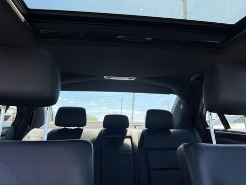 Used 2010 Mercedes-Benz E 350 Sedan image 18