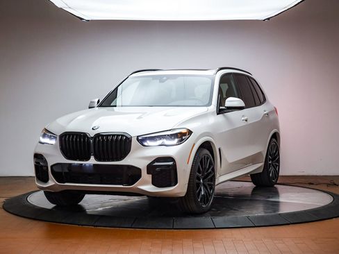 Certified 2023 BMW X5 sDrive40i w/ M Sport Package image 1