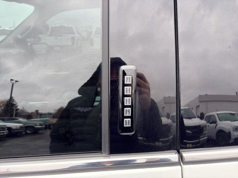 Used 2024 Ford F150 Platinum w/ Equipment Group 703A Plus image 11