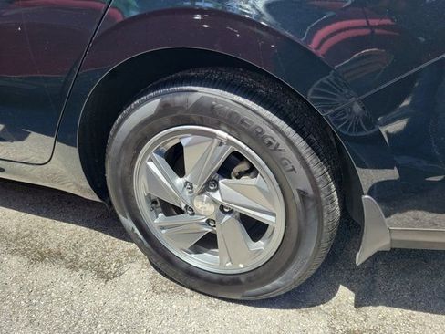 Used 2026 Hyundai Elantra SE image 6