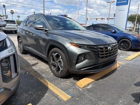 Used 2022 Hyundai Tucson Limited w/ Cargo Package FWD image 1