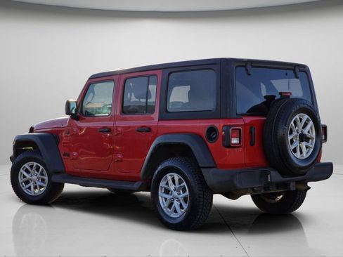 Used 2023 Jeep Wrangler Sport S image 19