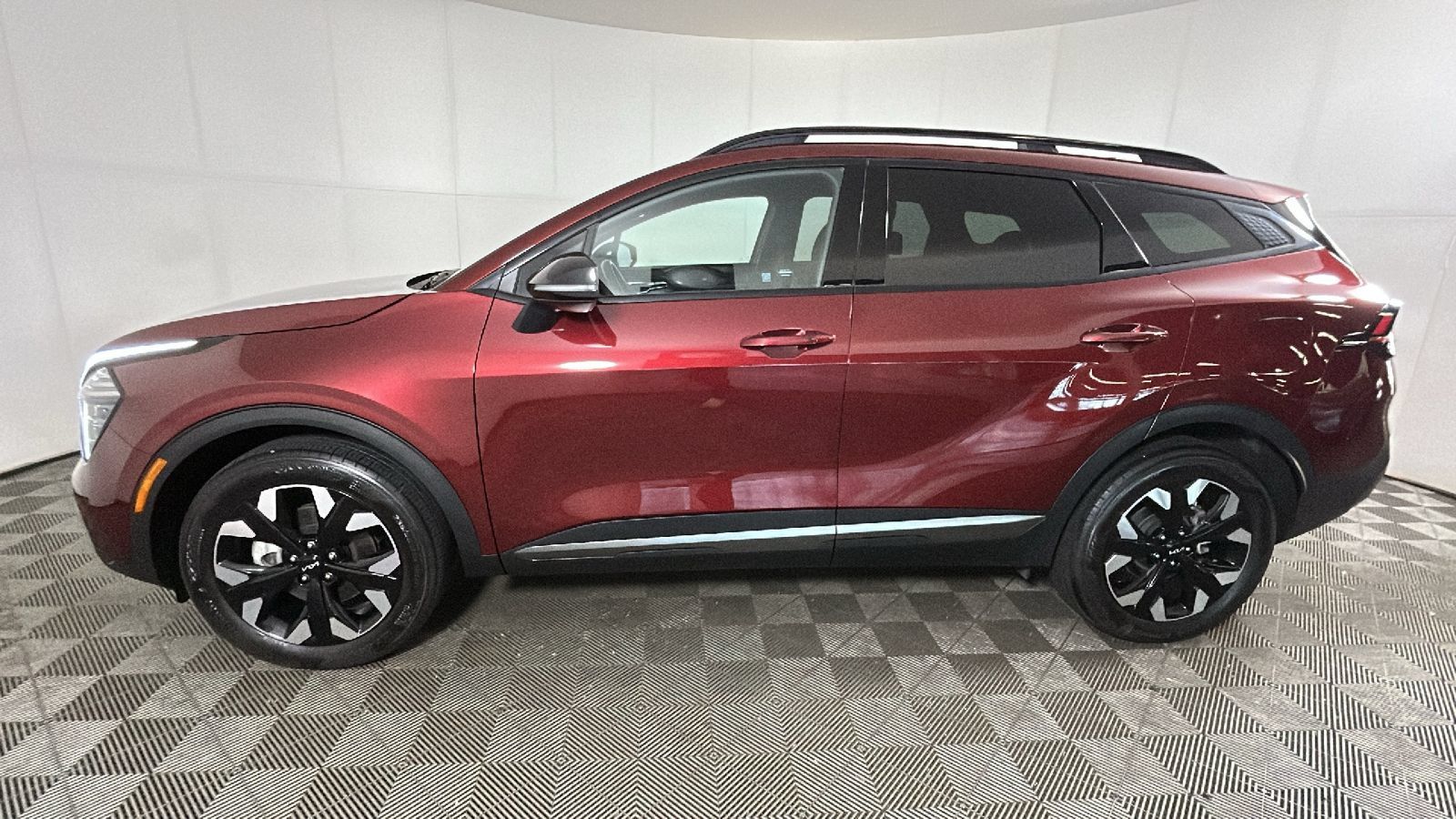 Used 2024 Kia Sportage X-Line w/ X-Line Premium Package AWD/4WD image 7