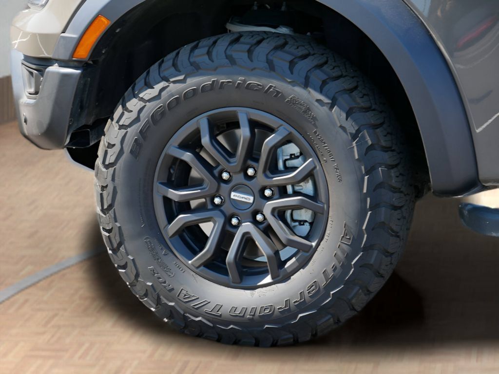 Used 2025 Ford Ranger Raptor AWD/4WD image 9
