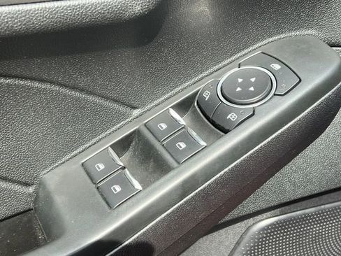 Used 2022 Ford Escape Titanium AWD/4WD image 16