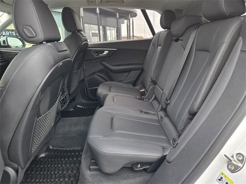 Used 2023 Audi Q8 Prestige image 5