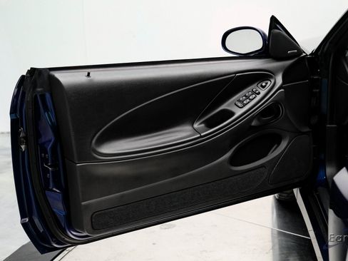 Used 2004 Ford Mustang Cobra image 76