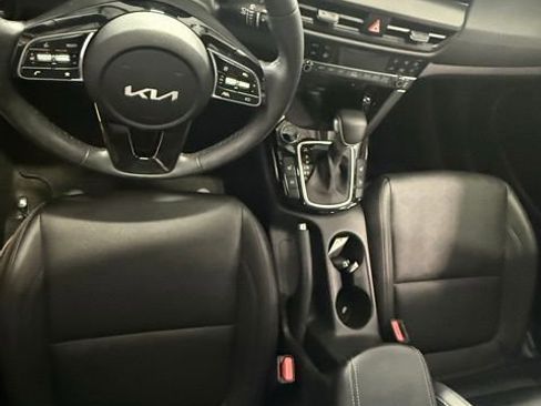 Certified 2024 Kia Seltos EX image 15