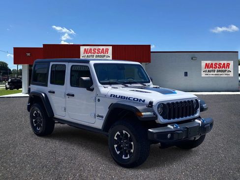 Used 2024 Jeep Wrangler Unlimited Rubicon 4xe AWD/4WD image 3