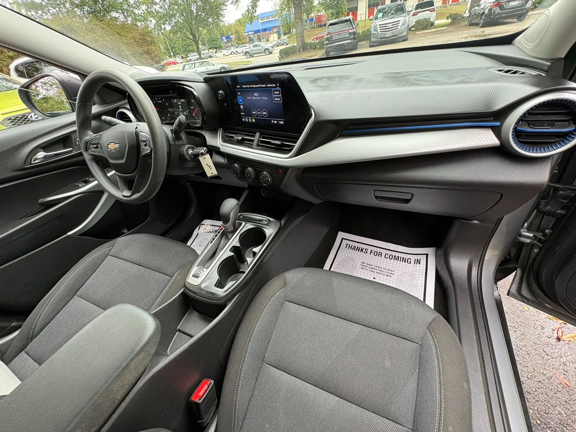 Used 2025 Chevrolet Trax LS w/ Driver Confidence Package FWD image 10