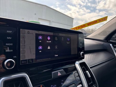 Used 2023 Kia Sorento SX image 24