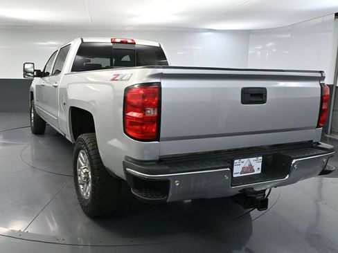 Used 2019 Chevrolet Silverado 3500 LT w/ LT Convenience Package AWD/4WD image 7