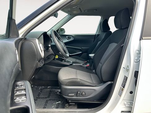Used 2021 Kia Soul S FWD image 15
