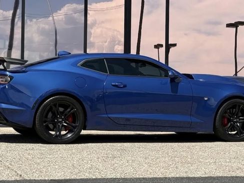 Used 2021 Chevrolet Camaro SS RWD image 15