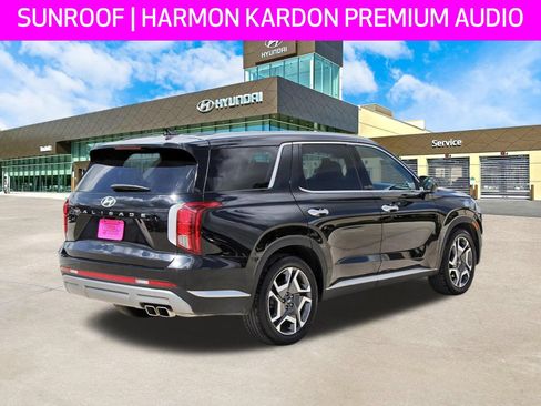 Used 2024 Hyundai Palisade SEL w/ Premium Package FWD image 5