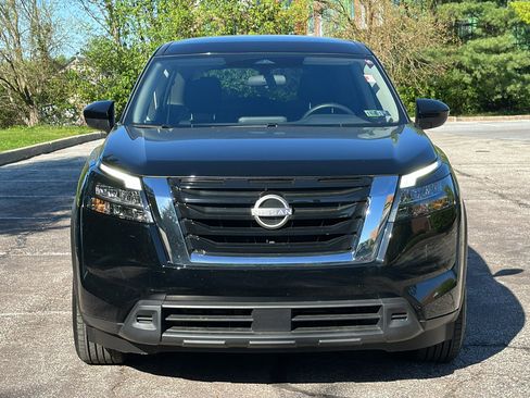 Certified 2023 Nissan Pathfinder S image 3