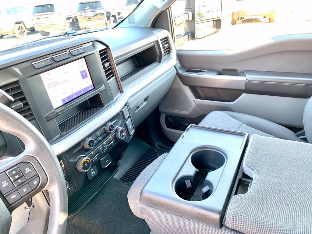 Used 2024 Ford F250 4x4 Crew Cab Super Duty image 34