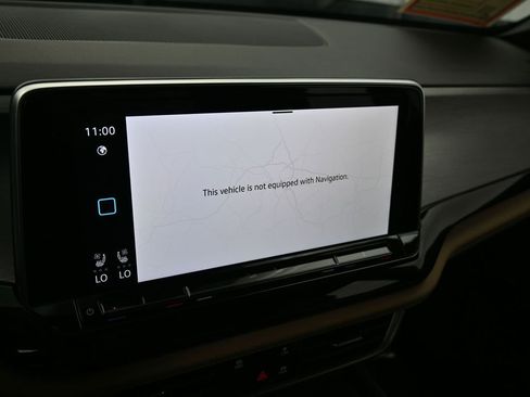 Used 2024 Volkswagen Atlas Cross Sport SE image 21