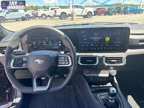 Used 2024 Ford Mustang GT Premium RWD image 33