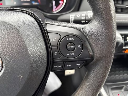 Used 2023 Toyota RAV4 LE image 12