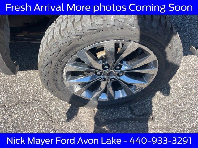 Used 2016 Ford F150 Lariat w/ Equipment Group 502A Luxury AWD/4WD image 14