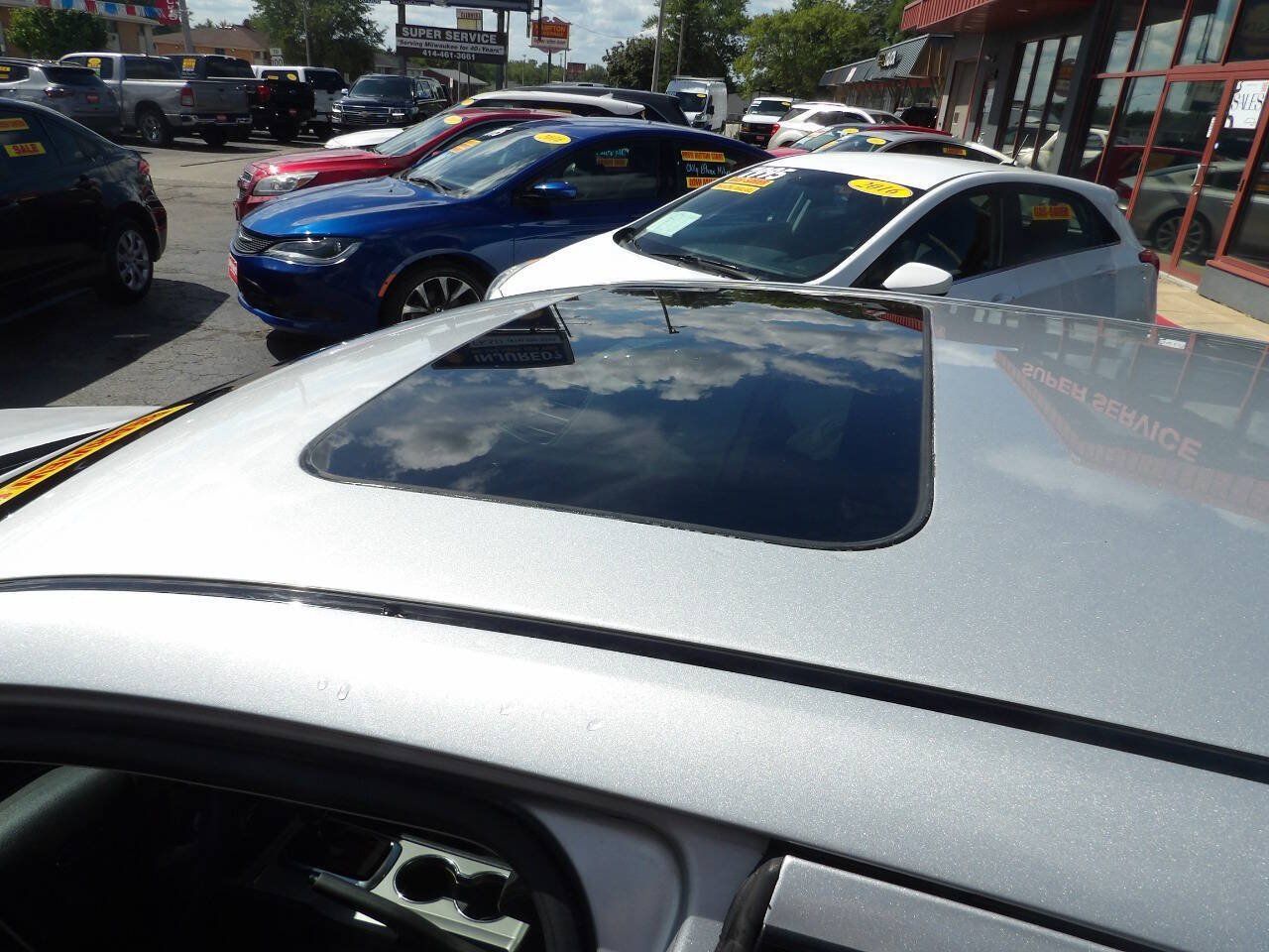 Used 2010 Ford Fusion Sport FWD image 6