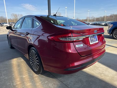 Certified 2018 Ford Fusion SE w/ Fusion SE Technology Package image 5