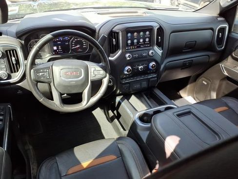 Used 2021 GMC Sierra 2500 AT4 w/ AT4 Premium Plus Package AWD/4WD image 8