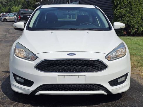Used 2015 Ford Focus SE w/ SE Sport Package FWD image 11