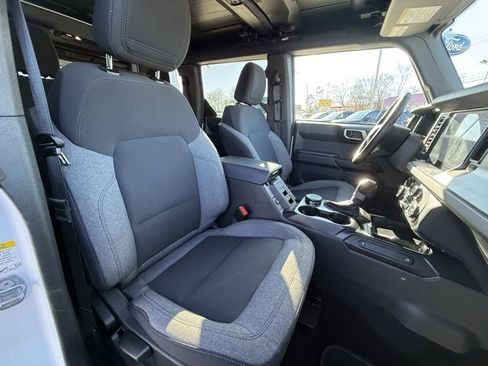 Certified 2025 Ford Bronco Big Bend image 15