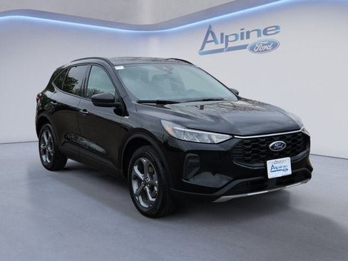 Certified 2025 Ford Escape ST-Line AWD/4WD image 7