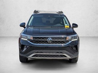 Used 2024 Volkswagen Taos SE video 2