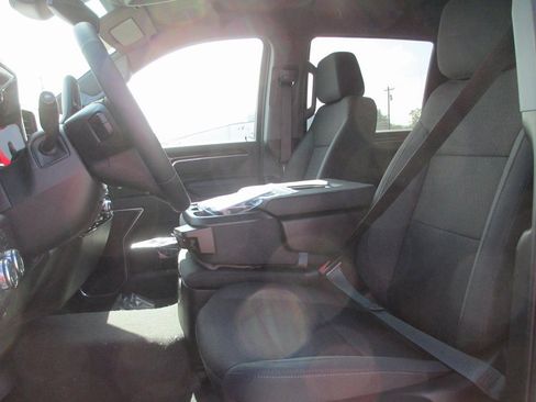 New 2025 GMC Sierra 2500 SLE w/ SLE Value Package; image 15